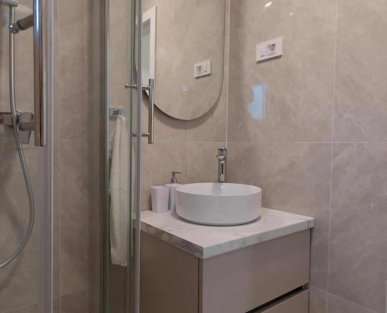 Apartments Sandrea Privlaka