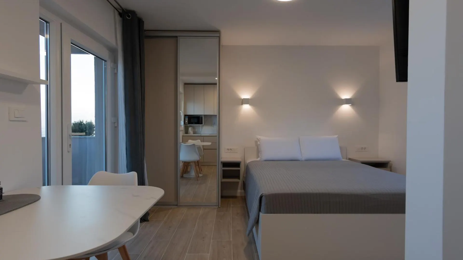 Apartments Sandrea Privlaka
