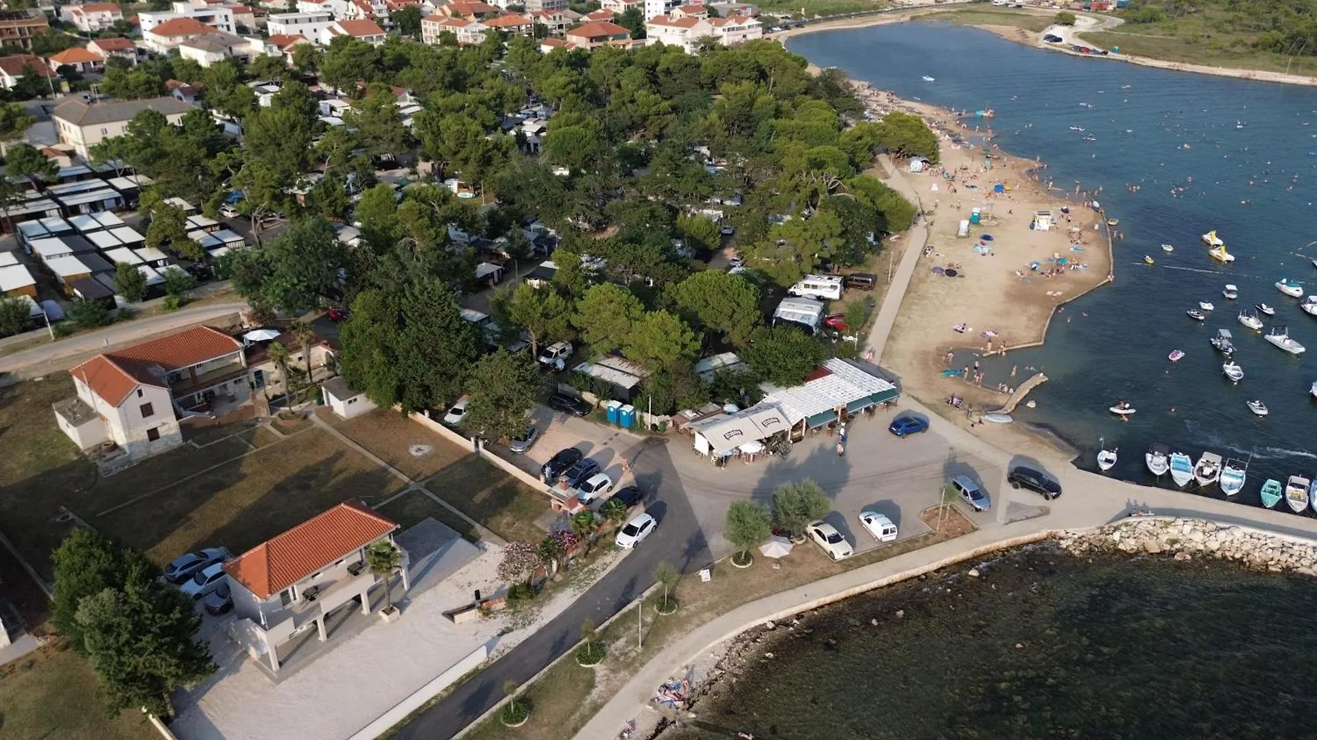 Apartments Sandrea Privlaka